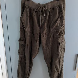 Soft and thin cargo pants